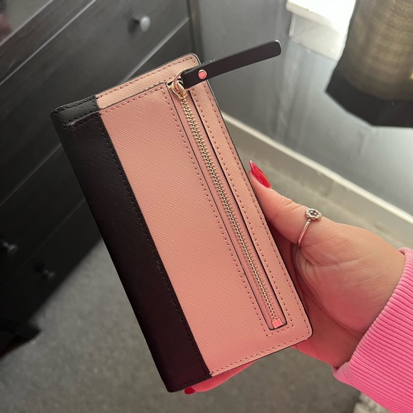 Kate Spade Wallet - Picture 3 of 4